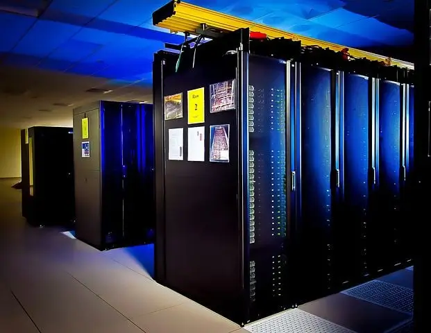 Alimentation électrique sécurisée (UPS, groupes électrogènes)